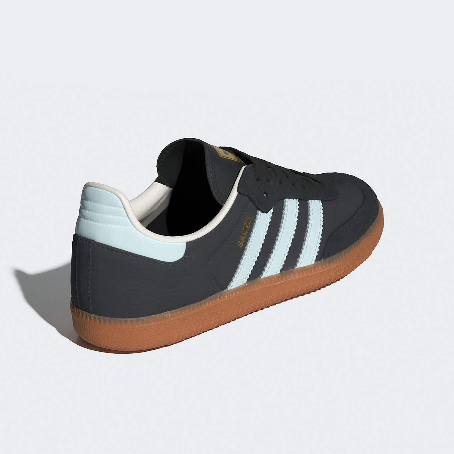 アディダス オーセンティック スリーリーフス サンバ OG  - Adidas Shoes Gazelle のレビューと価格